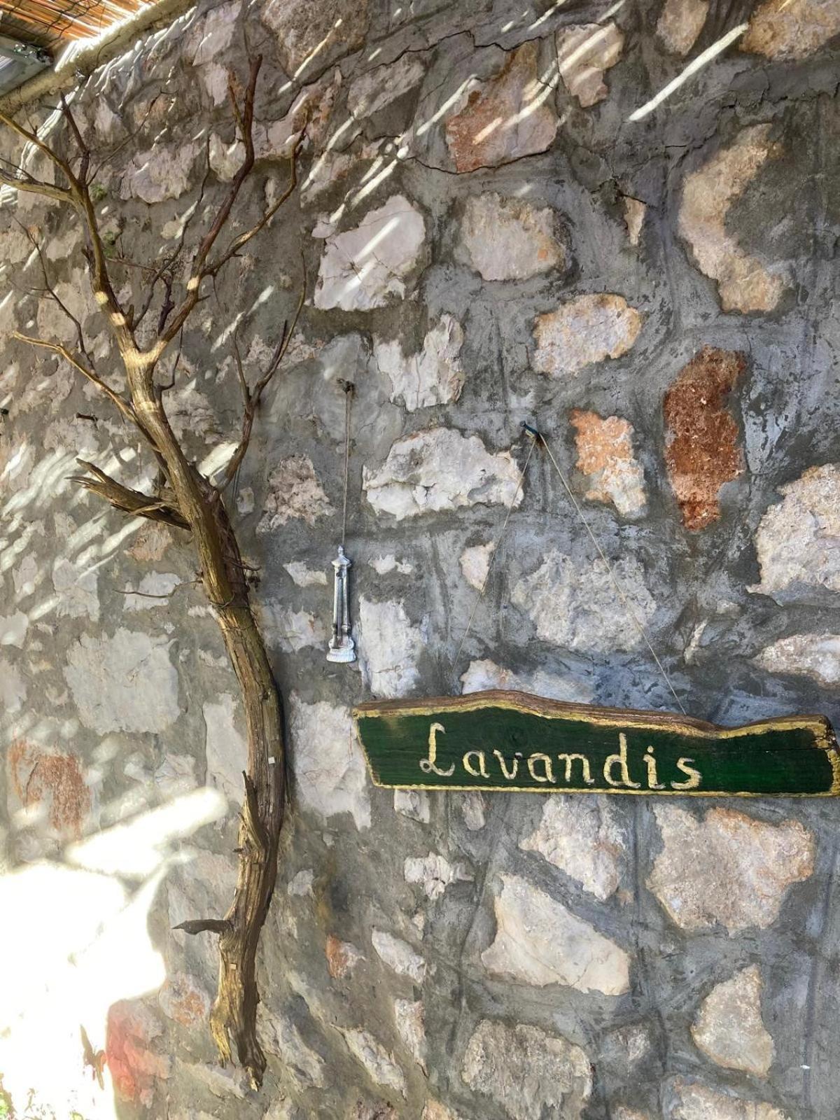 Apartments Lavandis Murter Exterior foto